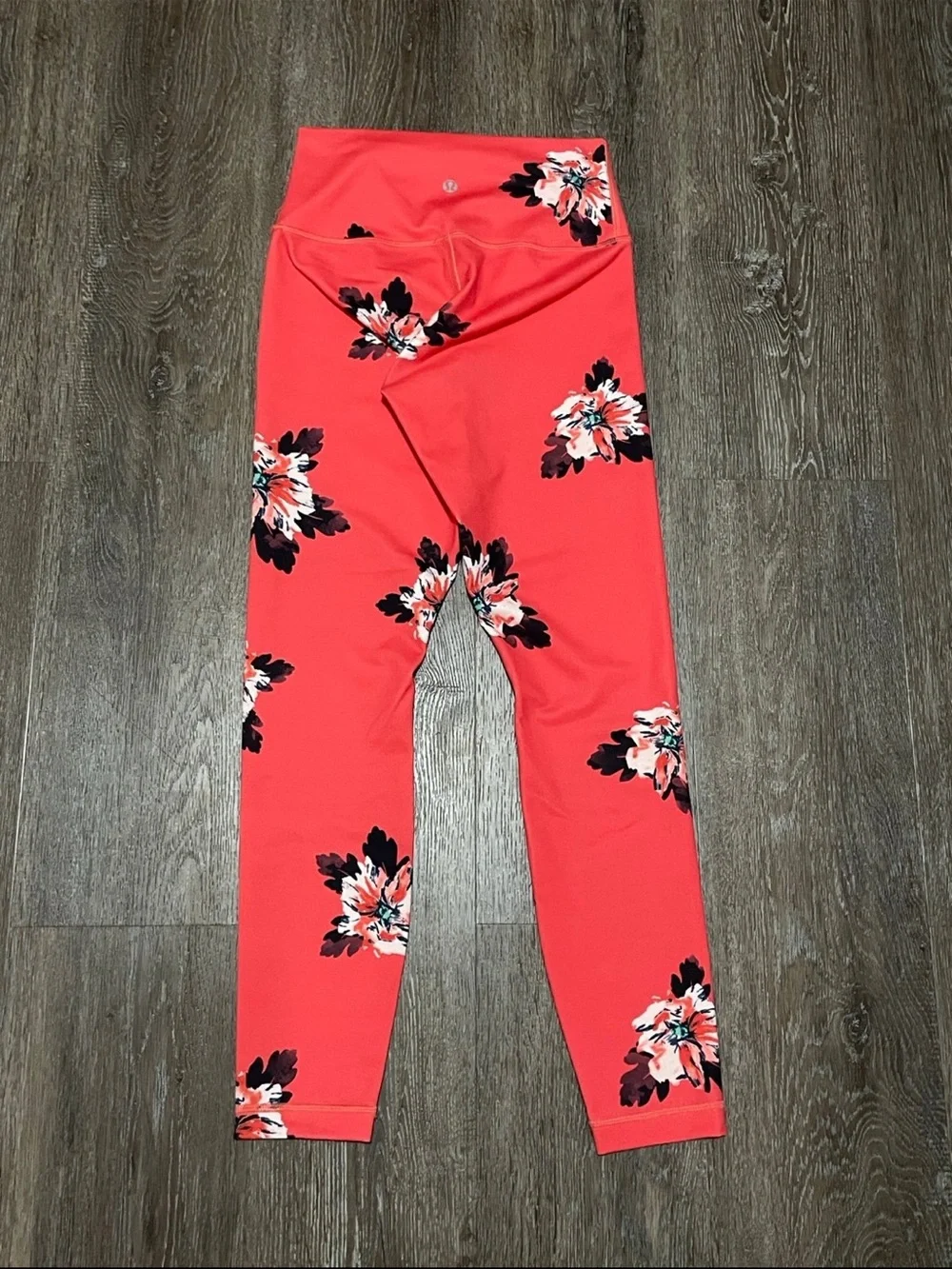 EUC Lululemon Matching Set. Size 4 **RARE**